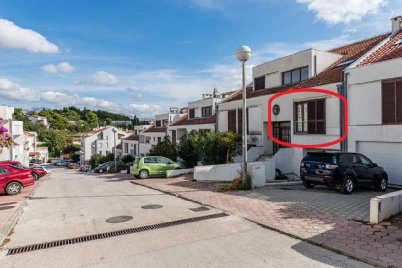 Sea View Apartment Reno W/Garage Split Kültér fotó