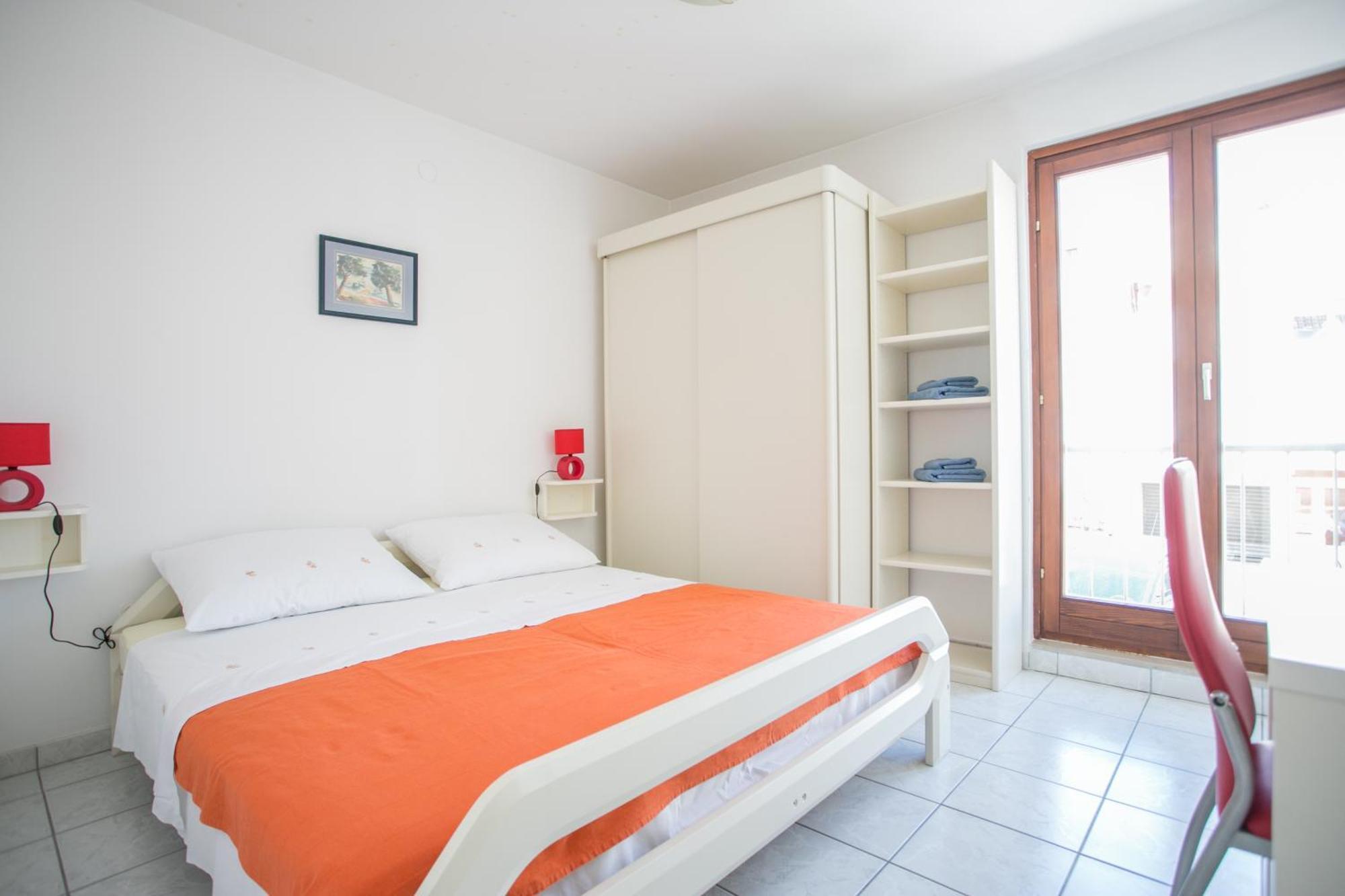 Sea View Apartment Reno W/Garage Split Kültér fotó